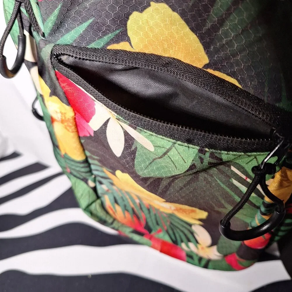 Vibedration Hydration Backpack w/o bladder - Tropical - Used